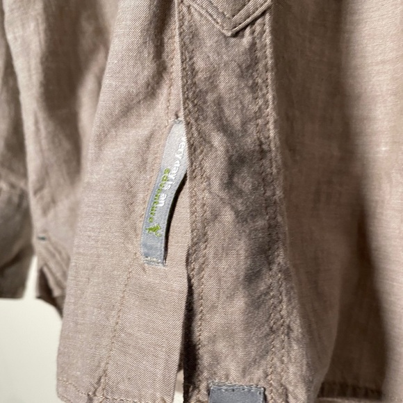 Men’s horny toad button down NWT - Picture 2 of 6